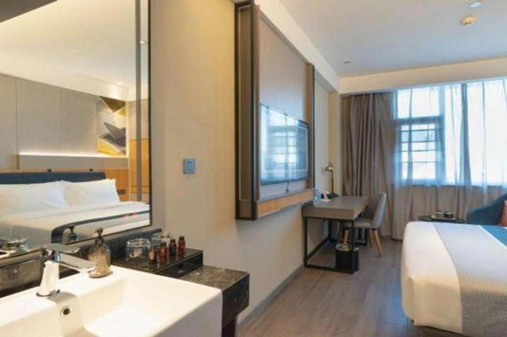 Home Inn Kunming Baita Road Exteriör bild